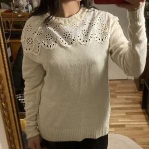 Tröja - I helt okej skick, använder den inte så mycket längre! 