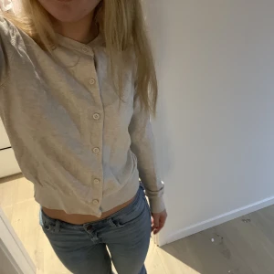 Kofta  - Super fin kofta som inte kommer till användning längre. Skriv för frågor eller funderingar❤️❤️