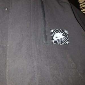 Nike Jacka - Unik Nike Jacka med sällsynt reflex märke köpt från JD Helt oanvänd