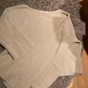 NA-KD crop topp - Stickad crop top från NA-KD