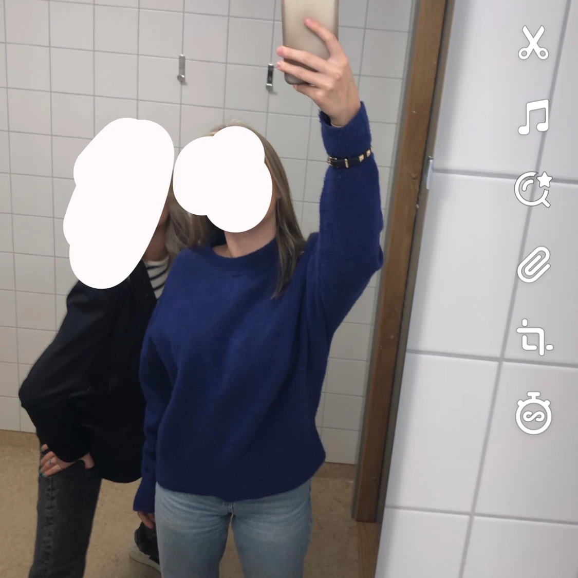 Blå stickad tröja  - 90