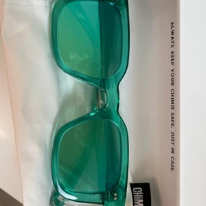 Helt nya chimi 004 - Helt nya chimi 004 i färgen aqua, orginal förpackning och plast är kvar på dem😄 Jag kan även tänka mig byte mot annan färg😄