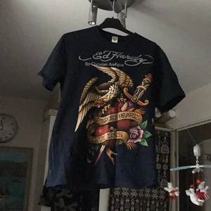 Äkta Endy Hardy T-shirt - I mycket bra skick och passar till allt och xs-m