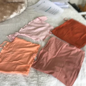 Linnen - Säljer alla dessa linnen för billigt pris🥰💗 går att köpa dem separata eller kombinera☺️❤️ ber om ursäkt för kvaliten på bilderna väntar på en ny mobil😅😅💗