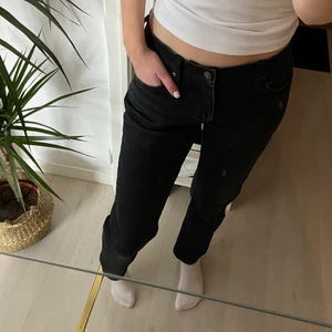 Levis jeans - Lågmidjade jeans från Levis, strl 30/32😚