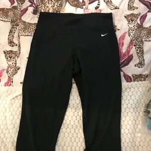 Nike cykelbyxor - Strl M