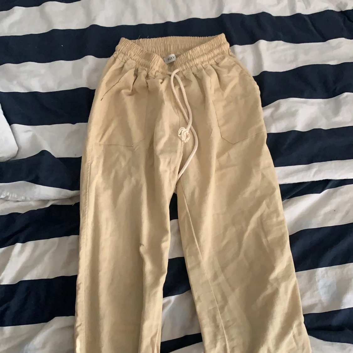 Roxy linnebyxor storlek S  - 91