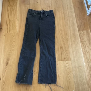 Svarta Gina jeans storlek 32 - Nyskick! Superfinan