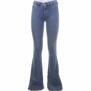 Mih jeans Bootcut  - Stl 25/33 fint skick! Dyra i inköp!