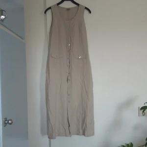 Linneklänning maxilängd - Linneklänning 90 tal, storlek 42. Fint skick passar small-large 