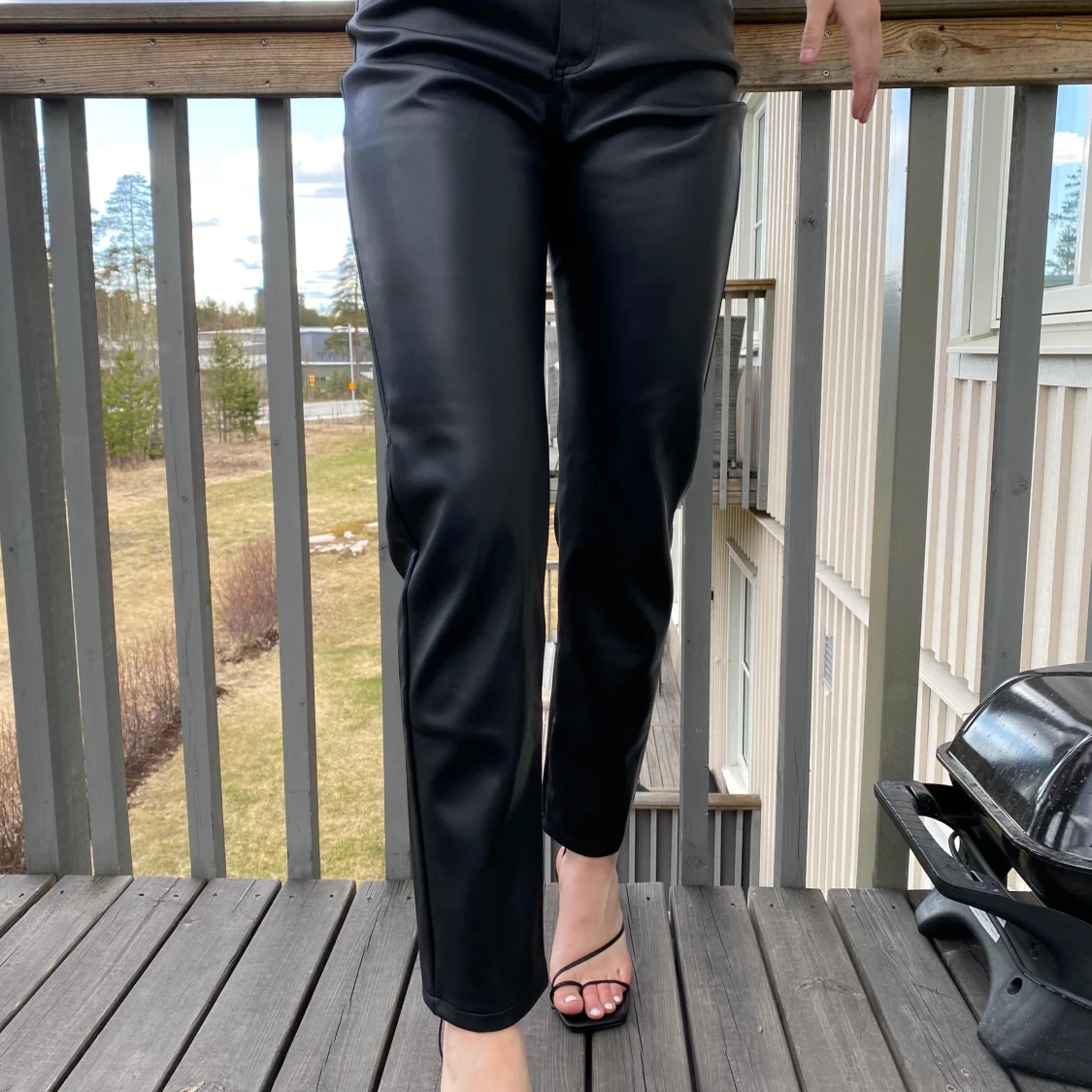 Läderbyxor från Nelly.com - strl 34 - 90