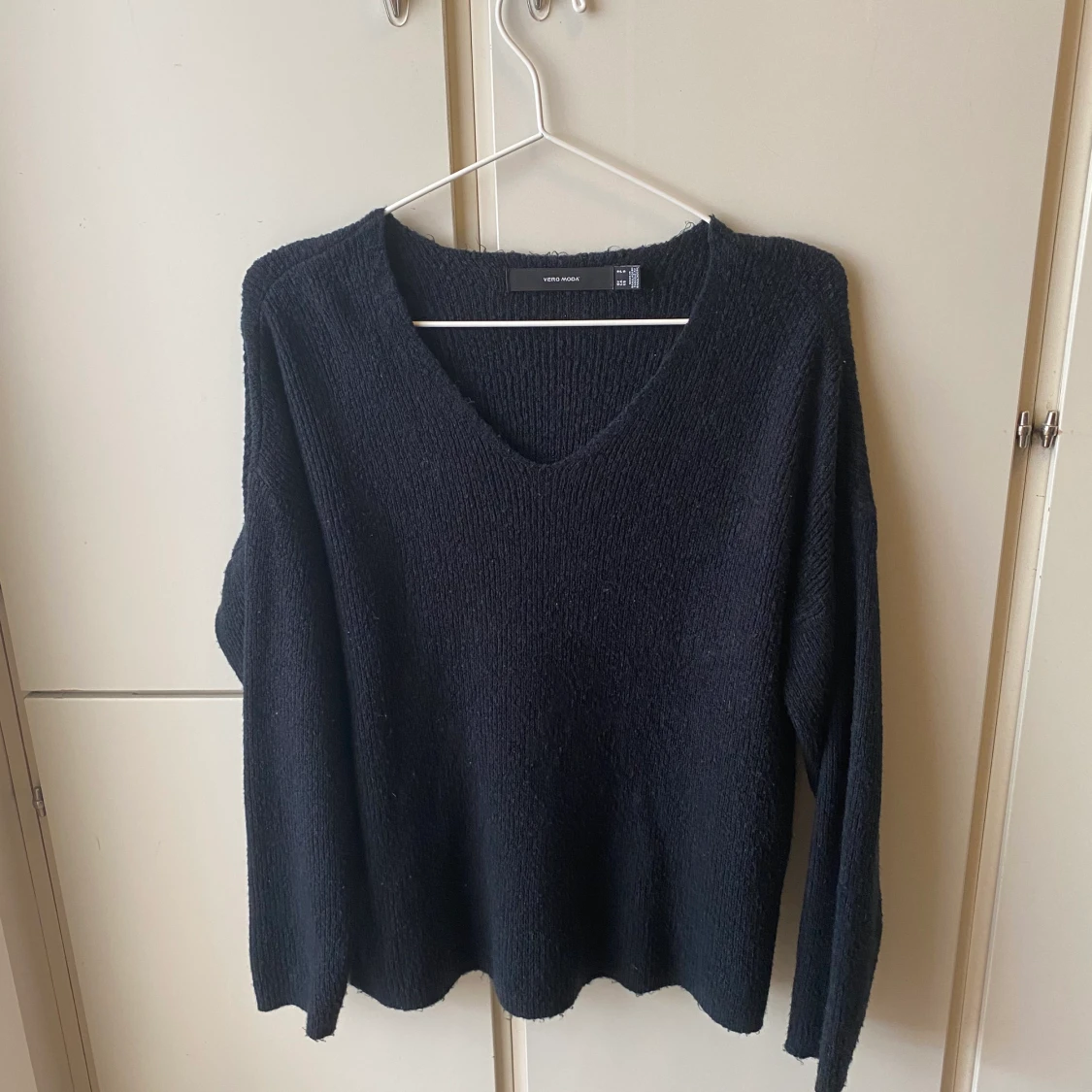 Mörkblå/svart tröja från vero moda