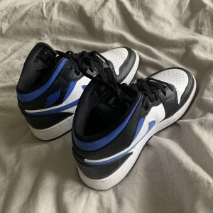 Jordans - Jordans mid som är helt i ny skick.