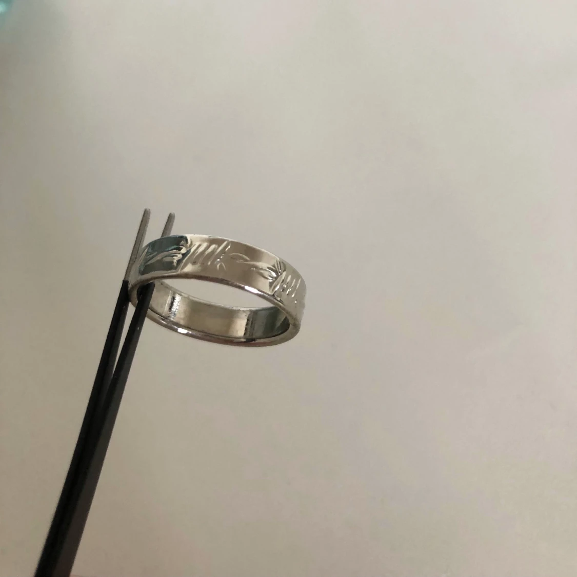 Ring med taggtråd - 90