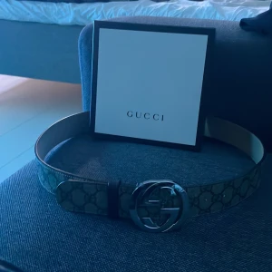 Gucci bälte sorlek 90-100 - Säljer mitt Gucci bälte då jag inte använder det längre