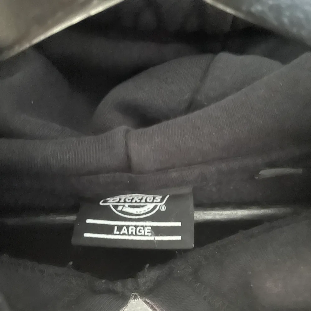 Fin dickies tröja, strl L. Hoodies.