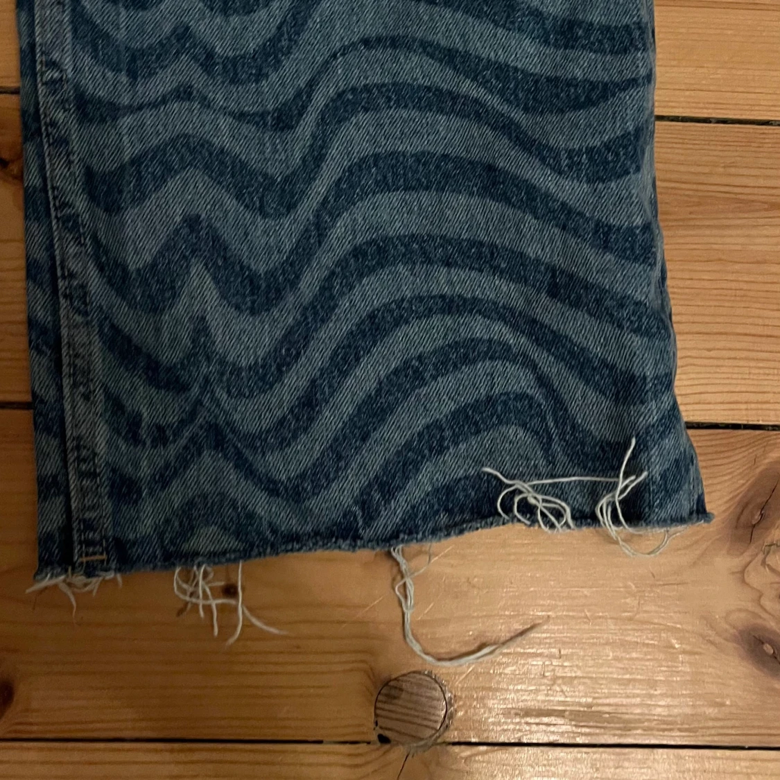 Jeans med coolt mönster  - 91