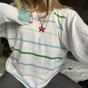 Sweater - Jättemysigt tjocktröja i fina färger! 