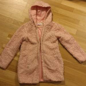 Second hand. Pink sweater for girl size 12.