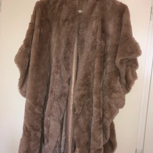 mink shawl fur  - Mink shawl   Färg rose  