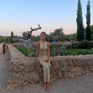 Klänning  - Långklänning från josefin hj kollektion med Na-kd. Slutsåld på hemsidan. (Finns en defekt på klänningen se bild 3.) 🐚