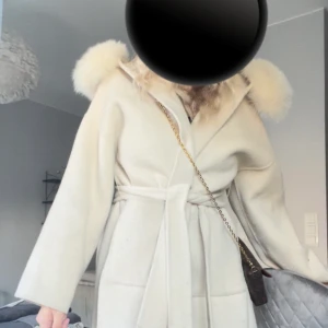 Pälskappa - Intresse koll på min pälskappa  Storlek XS/S