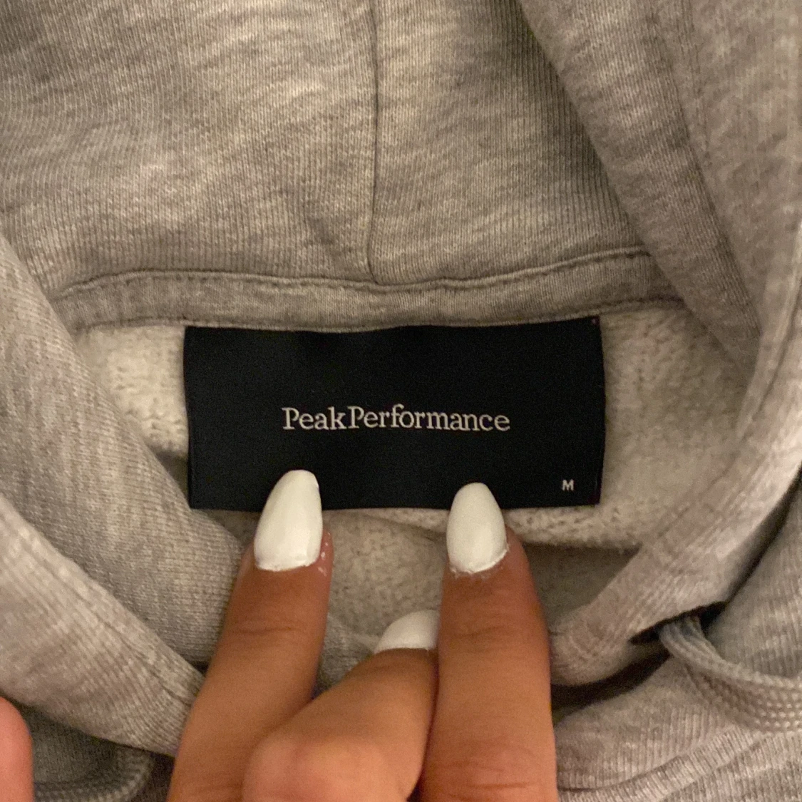 Peak performance hoodie  - 90