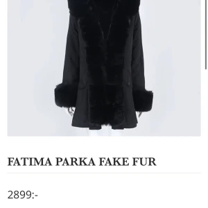 Fatima parka - Inköpt december förra året, så endast använd några månader och som ny! 
