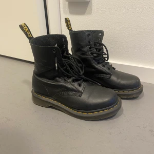 Dr Martens  - Säljer mina Dr Martens i storlek 36 då jag inte använder dom längre! I fint skick!