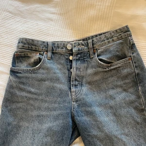 Zara jeans full lenght - De slutsålda jeansen från zara, st 38. 300kr + frakt💙
