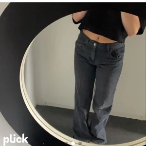 midrise jeans  - jeans från topshop,dom e medelhöga i midjan o ganska långa på mig som e 160 