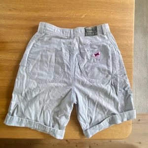 Shorts - Bekväma ”sarfari” skjorts, stolek M skulle jag säga! .