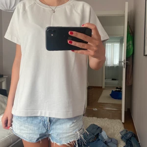 T-shirt från hm - T-shirt i sweatshirt material från hm