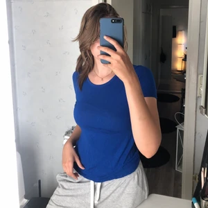 3 t-shirts for 100 sek - Enkla att sy om eller bara sköna att ha som dem är. Bra passform och kvalitet.