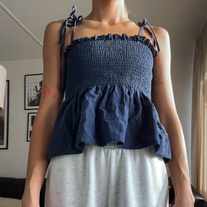 Marinblå topp - Marinblå topp  Strl Xs