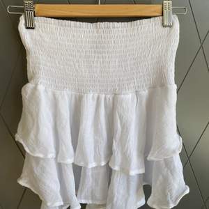 En kjol från shein, 50+frakt💗