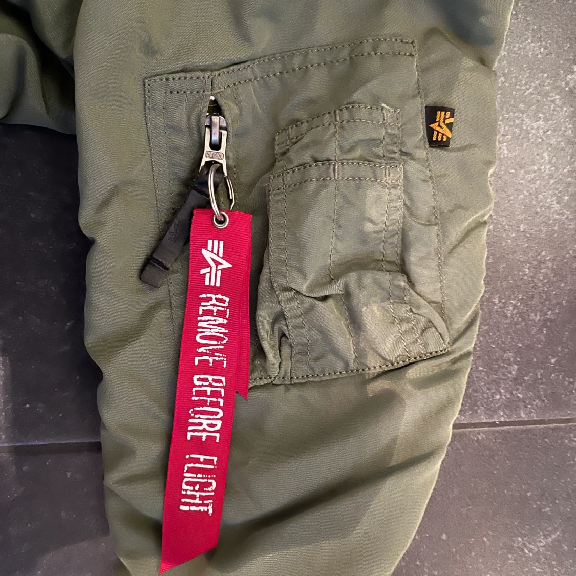 Alpha Industries  - 90