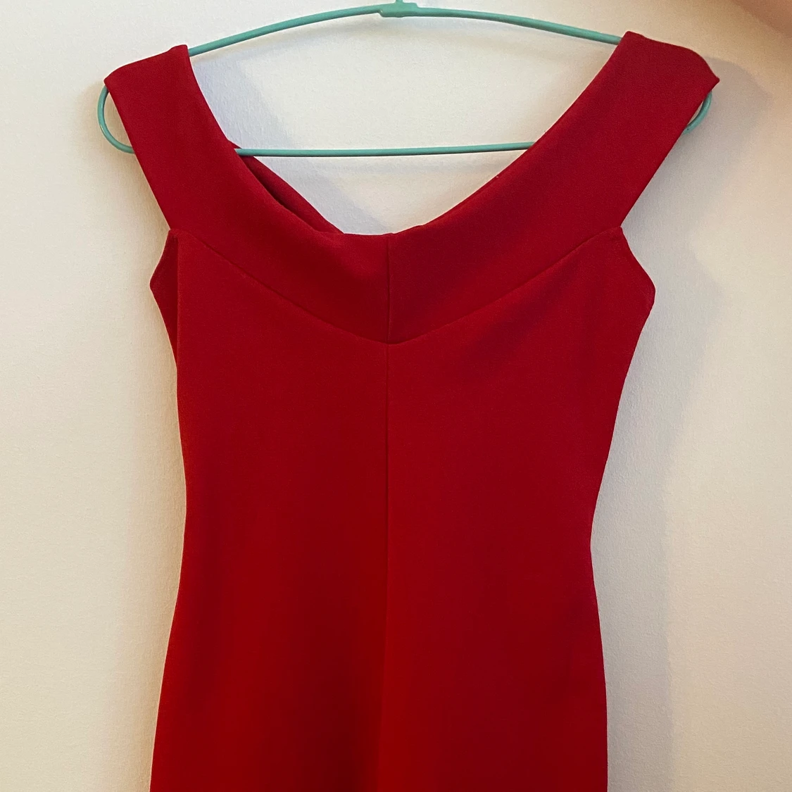 Röd kort klänning  - 90