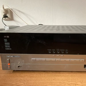 Harman kardoon/ infinity högtalarsystem - Harman kardoon stereo inköpt för 5000 för väldans många årsedan. Infinity systemet och basen är inköpt för ca 6000. Grejer är inköpta 2009 och priset är sänkt till matchande kvalite :) går att köpa löst ena eller andra bara att skriva :)