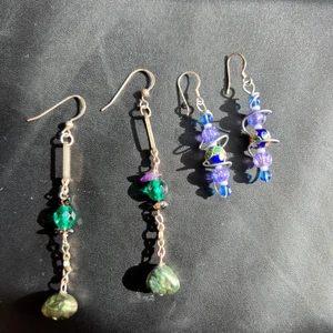 Äkta silver örhängen mycket fint  - Jätte snygga örhängen i äkta silver mycket fint skick typ ny. 220kr både par . 5-9cm 