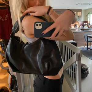 Superfin väska!  - Jättesnygg väska köpt på hm!💓💓💖💗