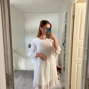 Studentklänning - Studentklänning/skolavslutningsklänning strl 36. 