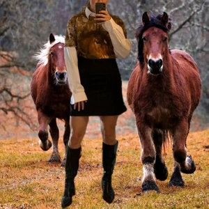 MINI SKIRT  - Svart kjol i storlek 36 <3