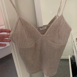 Zara linne - Säljer detta superfina zara linne i storlek s/xs, passar båda💗