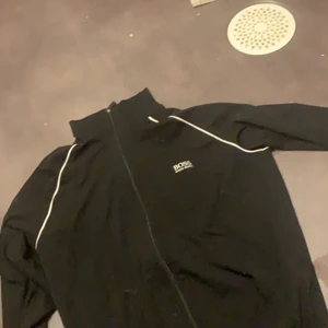 Hogo boss tröja - använd 2 gånger St-s/m