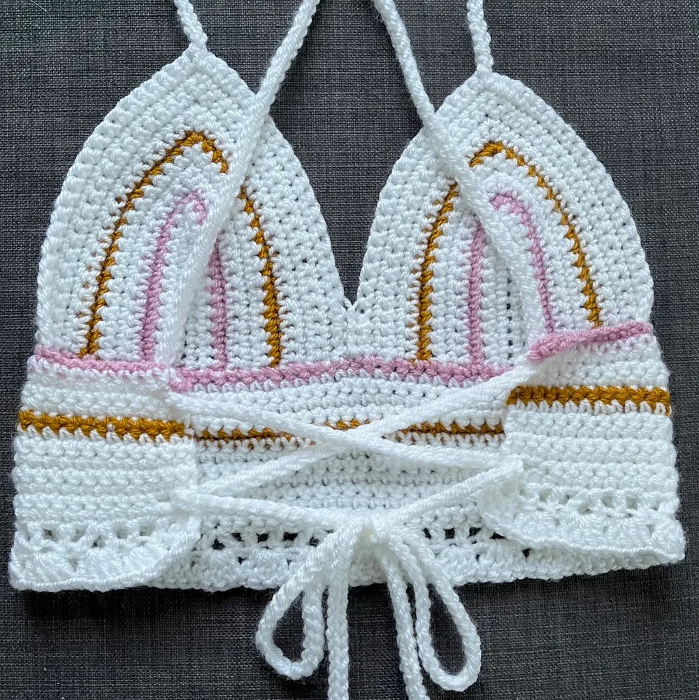 ❗️KUNDBESTÄLLNING❗️ Egenvirkad topp i färg och mönster efter önskemål☺️ Kan göras i andra färger och storlekar🥰. Neuleet.