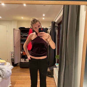 Halterneck💗 - Super fin topp från indiska, är i sammet och super bekväm💗 passar både s och m