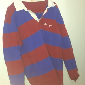 Champion sweatshirt  - Bra skick. Nypris 800