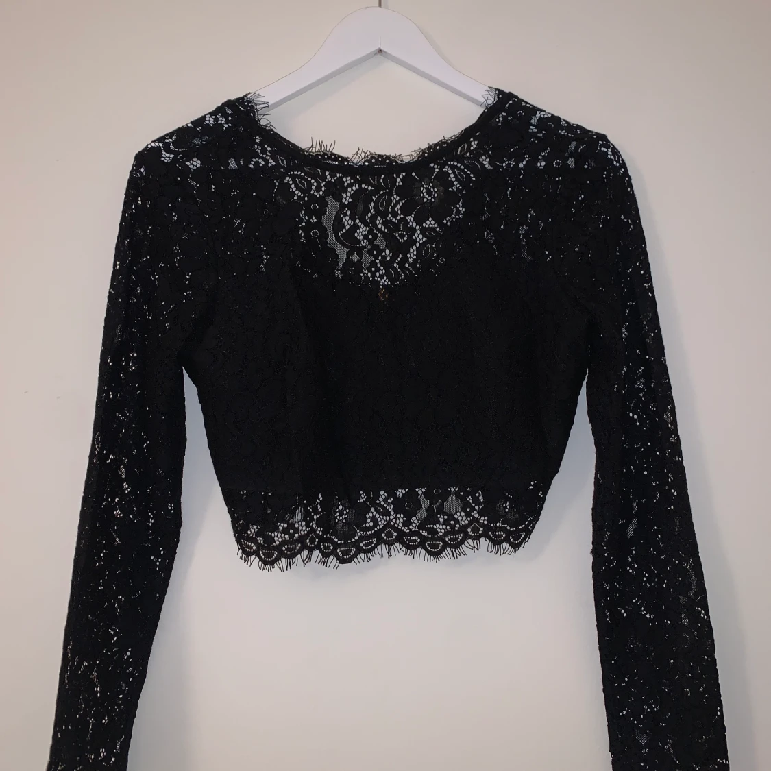 Svart spetströja - 90