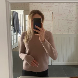 Cashmeretröja - Tröja i kashmir från COS. Strl S men mer som XS.💗